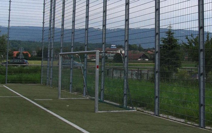 Clôtures Environnement - Nos solutions - Équipements sportifs - Pare Ballons  Tubulaire +